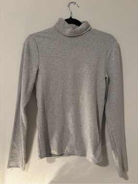 NWOT GAP Modern Long-Sleeve Turtleneck